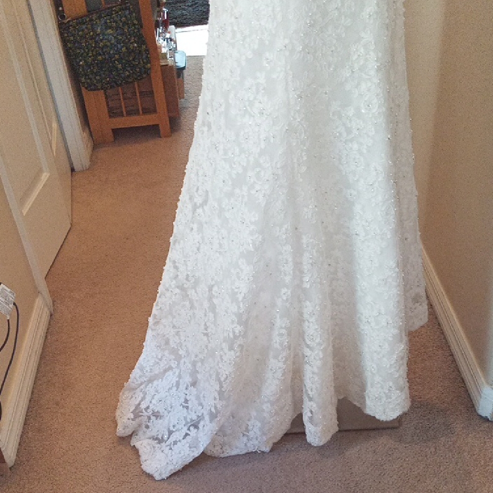 David's Bridal Ivory Halter Beaded Lace Gown By Sue Wong Size 8 - Picture 5 of 16